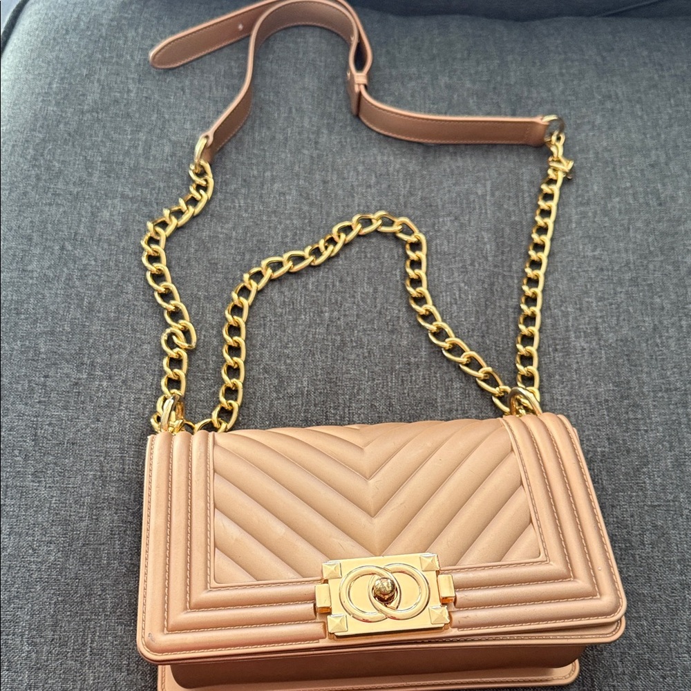 Chic Tan Quilted Shoulder Bag - Plastic Type Feel